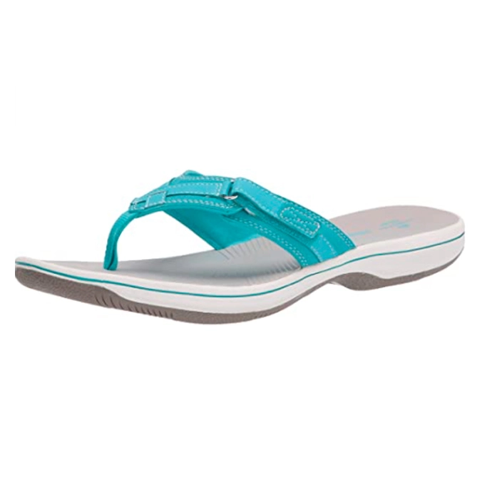 A podiatrist reviews the most comfortable walking sandals that are best for foot and arch support, including those with plantar fasciitis and bunions.