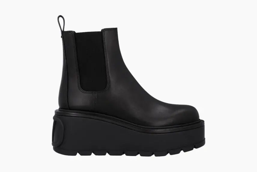 Boot Your Style Out Of The Park With These Iconic Chelsea Boots